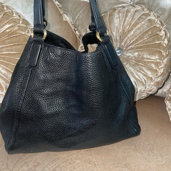 Black Gucci tote bag with gold hardware - Picture 2 of 15